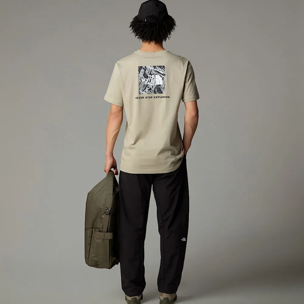 Shop The North Face T-shirt Redbox Graphic Pour Homme Clay Grey-TNF Black 3D Summit Mesh Print